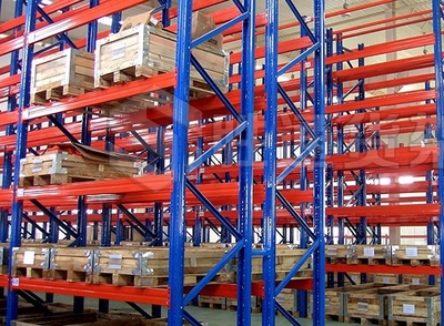 汽配行業(yè)倉儲(chǔ)貨架選擇指南 重型橫梁貨架的適用性分析